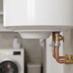 Termo eléctrico durante el proceso de llenado antes de purgar.